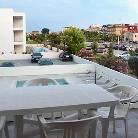 West Beach 2 Jesolo Exterior photo