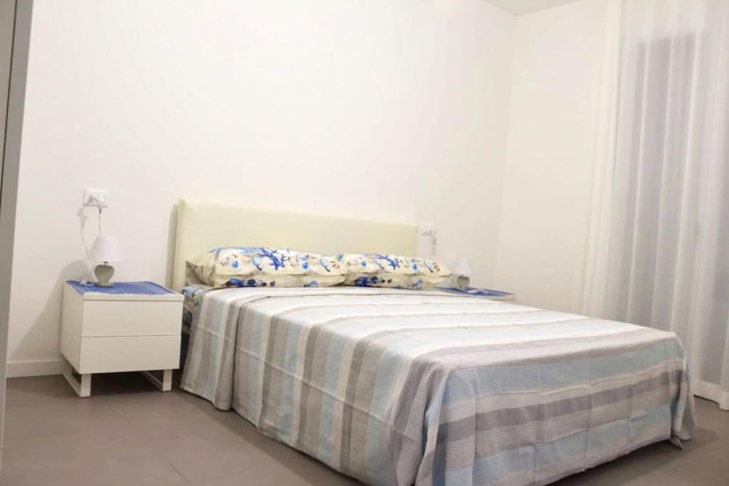 West 2 Apartment
